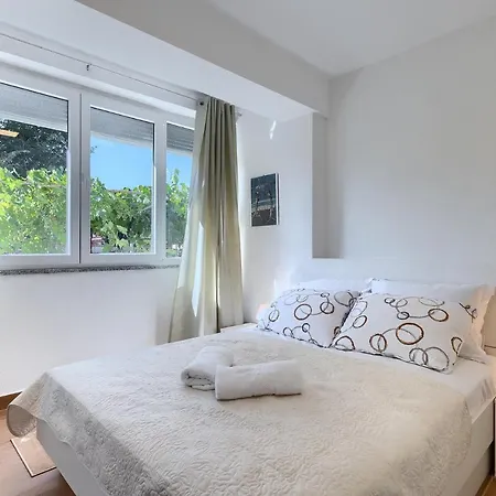 Holiday House Chill Out Loborika Pula 6 Persons Marcana Exterior photo
