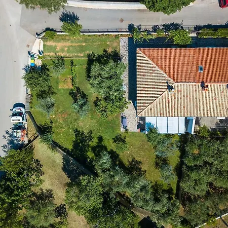 Holiday House Chill Out Loborika Pula 6 Persons Marcana Exterior photo