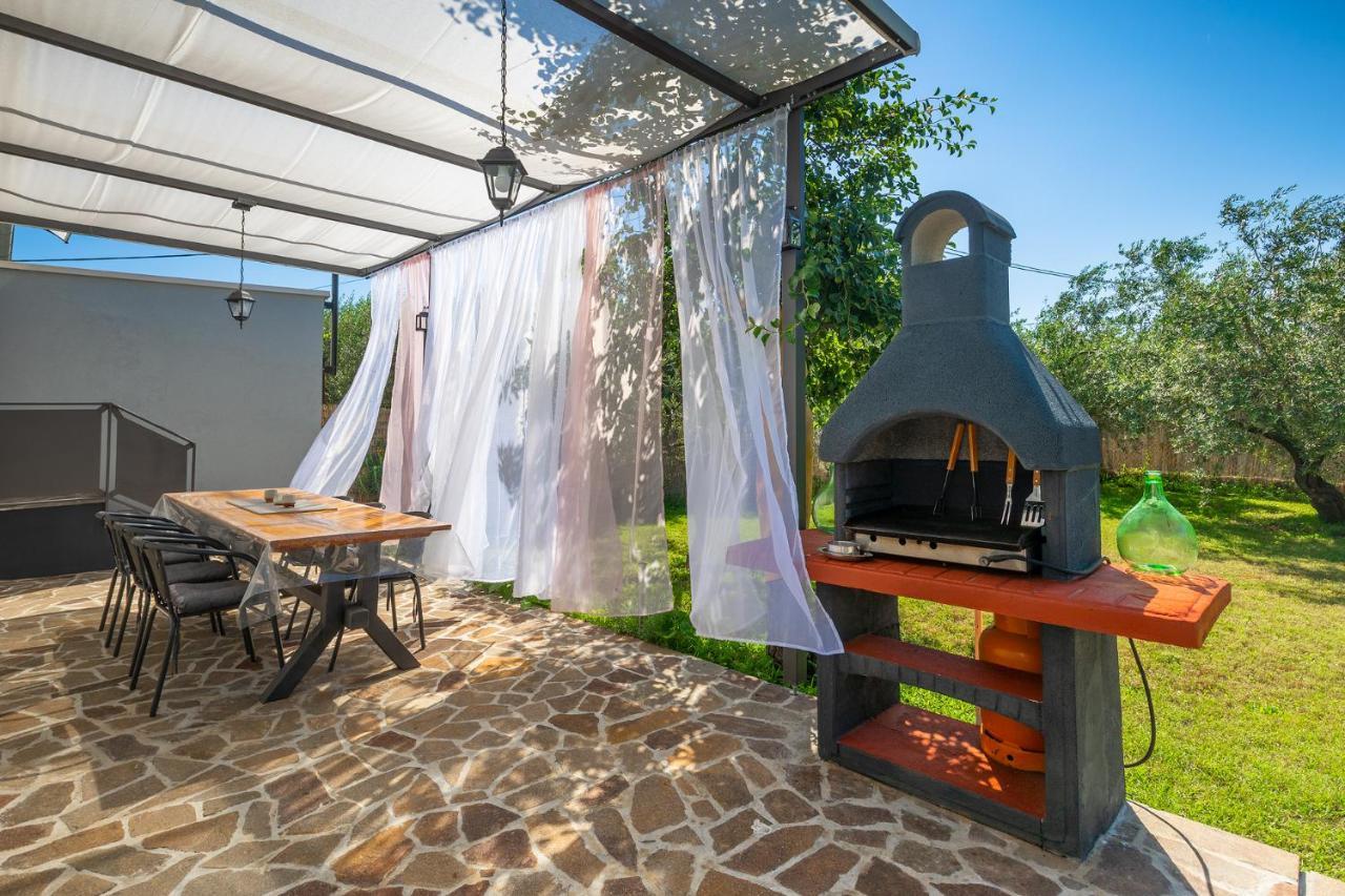 Holiday home House Chill Out Loborika Pula 6 Persons *